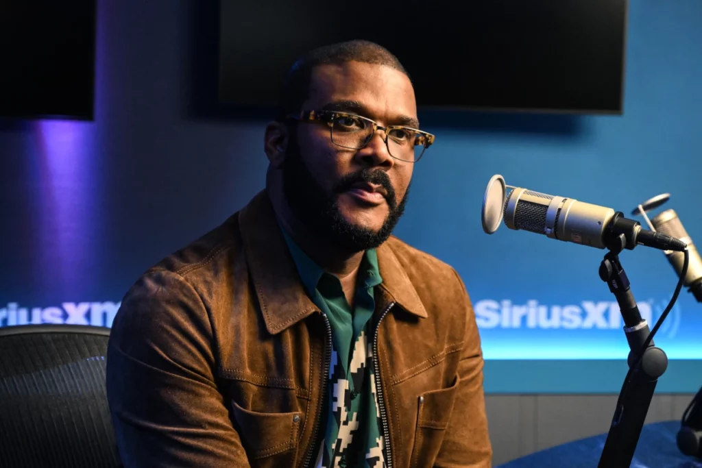 טיילר פרי מציע מזומן של 100,000 דולר למי שיספק מידע אודות רצח צעיר להט"ב שחור בגרנדה