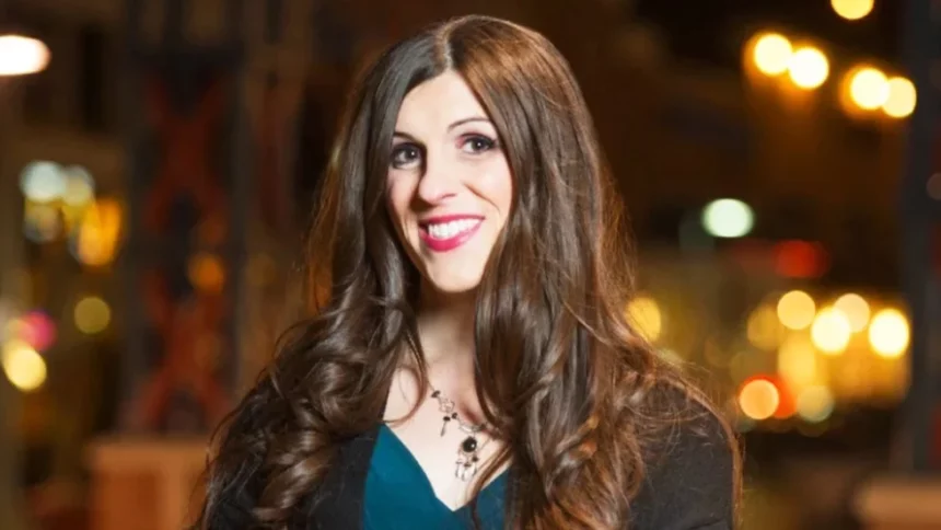 דניקה רום מתמודדת עם טרנספוביה חסרת תקדים במירוץ לסנאט של וירג'יניה