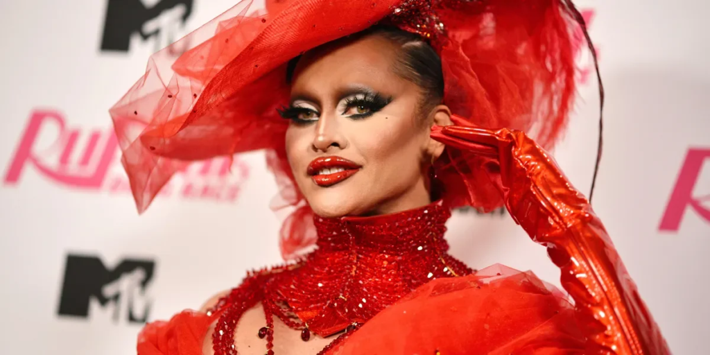 סשה קולבי חושפת: אהבה פוליאמורית – חוויה VIP מלאה